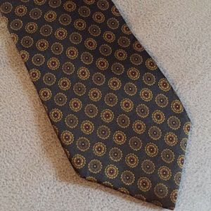 Hart Schaffner Marx 100% Silk Tie